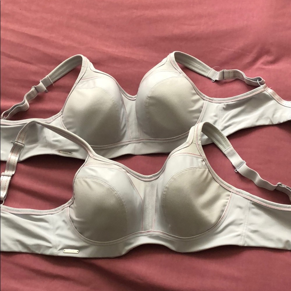 NWOT Chantelle High Impact Convertible Sports Bra - Picture 4 of 10